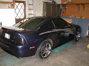 Mustang Garage Glow.JPG